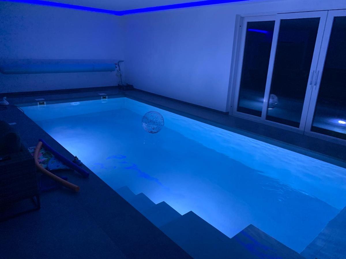 Apartman S Bazenem A Saunou カダニ エクステリア 写真