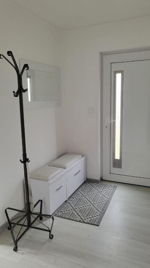 Apartman S Bazenem A Saunou カダニ エクステリア 写真