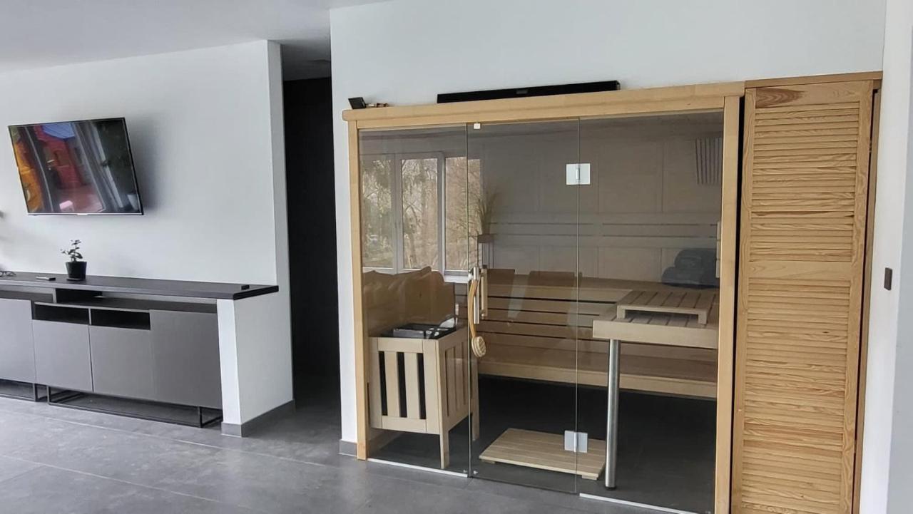 Apartman S Bazenem A Saunou カダニ エクステリア 写真