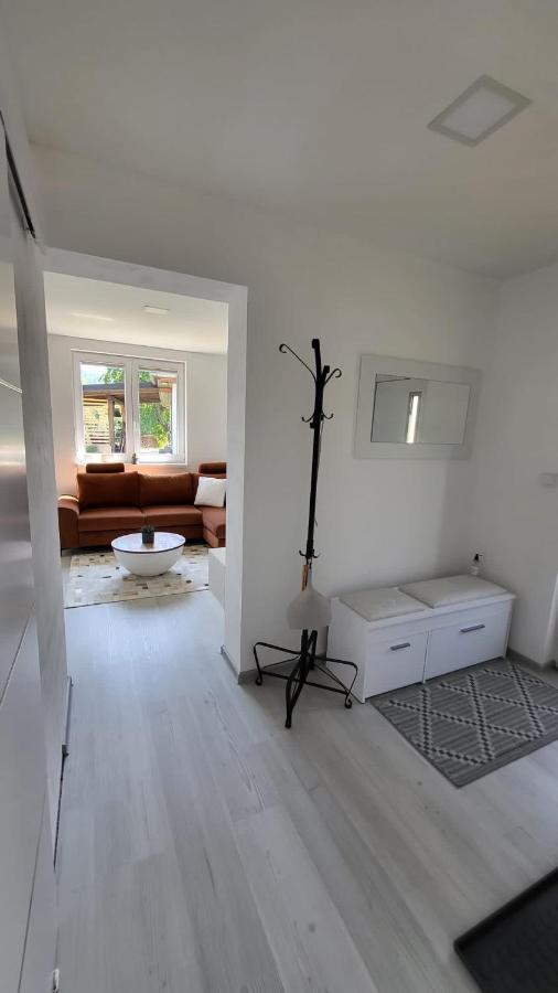 Apartman S Bazenem A Saunou カダニ エクステリア 写真